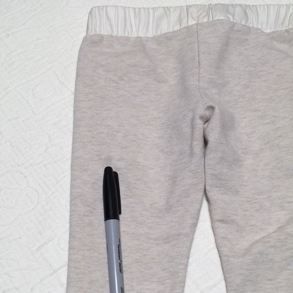 2T (6/$20) OshKosh Skinny Joggers - Picture 8 of 8